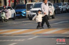 郑州64条儿童友好斑马线上新